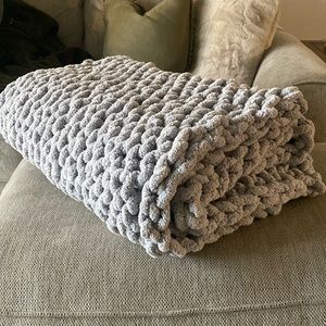 Chunky hand knit throw blanket